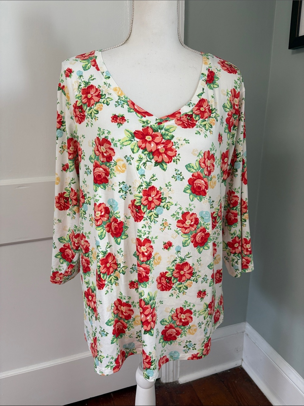 The Pioneer Woman Cream Floral V-Neck Long Sleeve Top Red Blooms Size XL